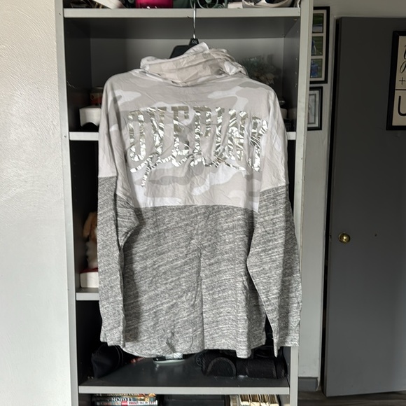 Gray and White Camouflage woman’s long sleeve shirt - Picture 4 of 5
